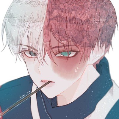 俄美女COS《巫师3》特莉丝超性感 诱人美胸有沟必火