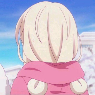 美女COS《巫师3》叶奈法惊艳绝伦 白嫩香肩紫眸勾人